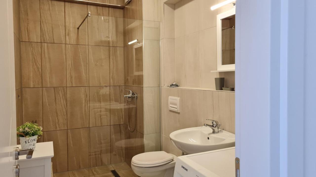 Vista View Comfort Saranda Extérieur photo